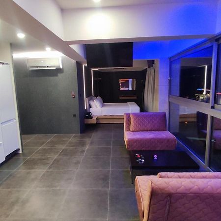 Summertime Signature Suites Agia Marina 외부 사진