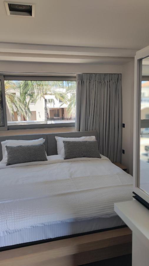 Summertime Signature Suites Agia Marina 외부 사진
