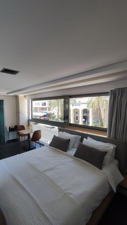 Summertime Signature Suites Agia Marina 외부 사진