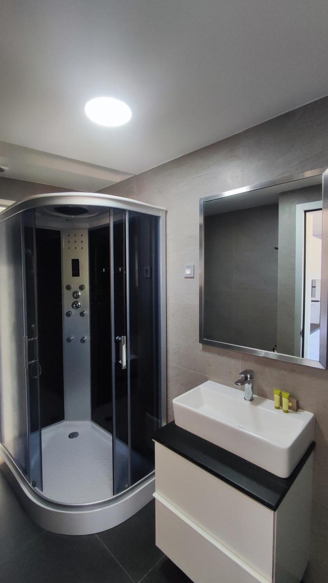 Summertime Signature Suites Agia Marina 외부 사진